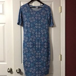 Lularoe Medium Julia dress